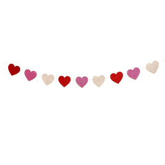 Heart Garland for Valentine&#39;s Day - Pretty Day