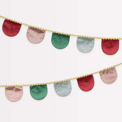 Christmas Velvet Scallop Garland